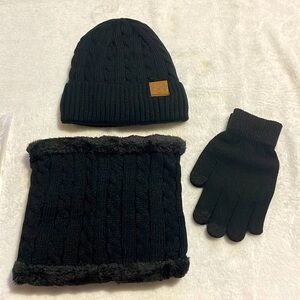 NWT Laritta 3 Piece Black CableKnit Fleece Lined Hat, Snood/Neck Warmer& Gloves